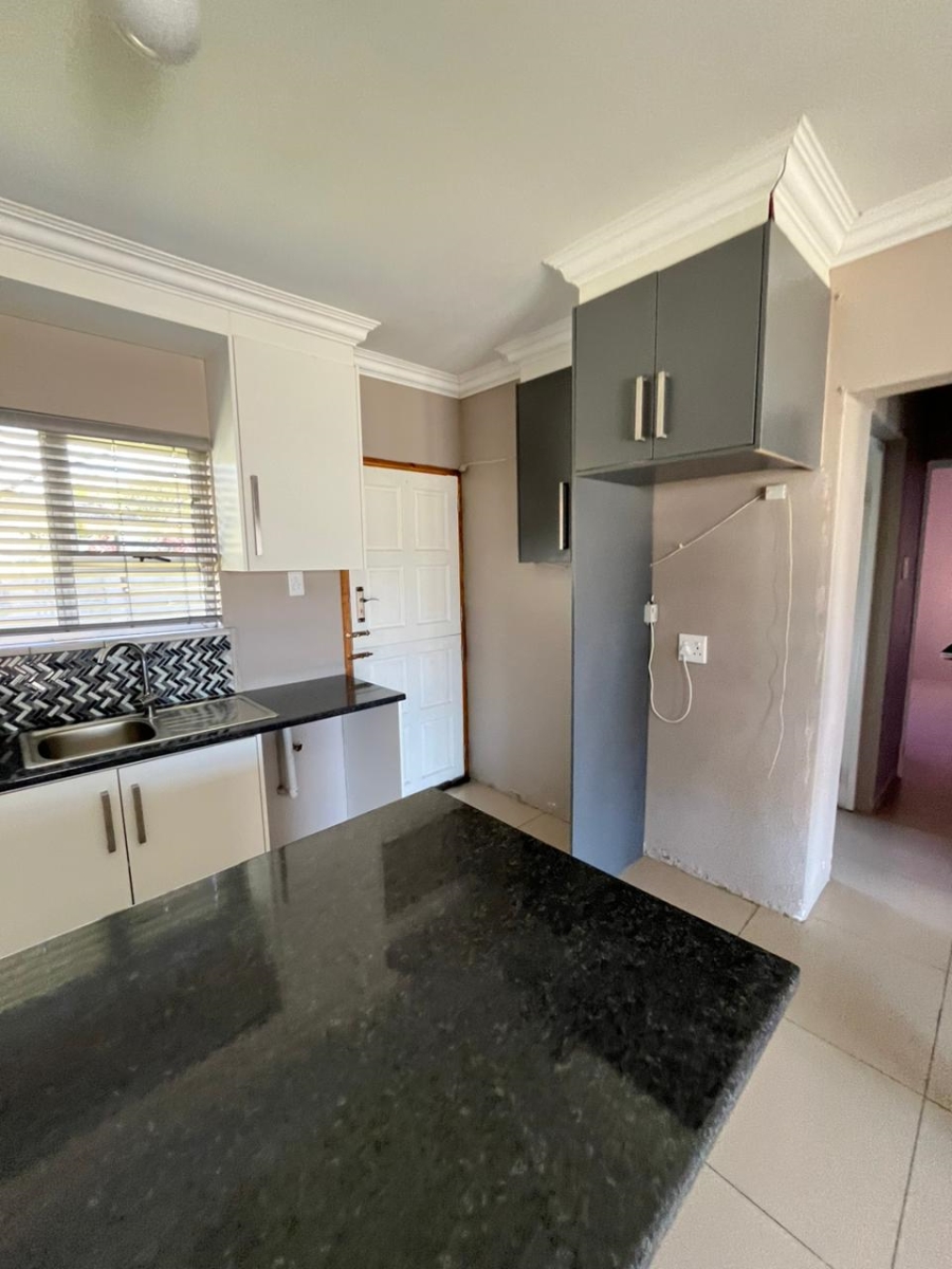 4 Bedroom Property for Sale in Abbotsford Eastern Cape
